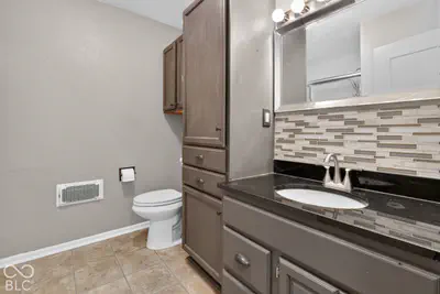 10847 Greendale Drive, Seymour - 21