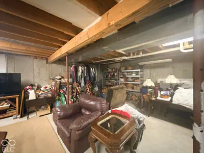 1112 Ranch Road, Connersville - 50