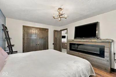 8671 Kinman Drive, Nineveh - 8