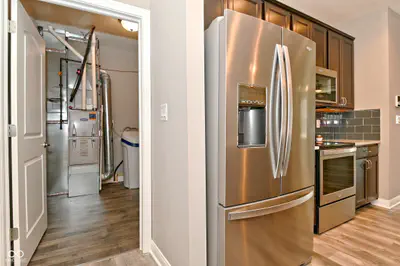9170 Hedley Way E, Avon - 14