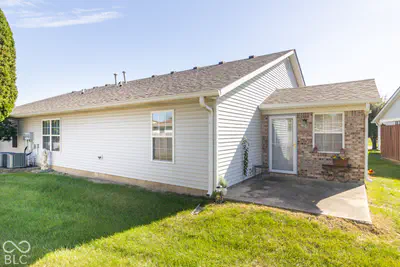 1176 E Apple Lake Drive, Greenfield - 5