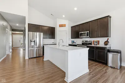 17896 Paula Walk, Westfield - 5