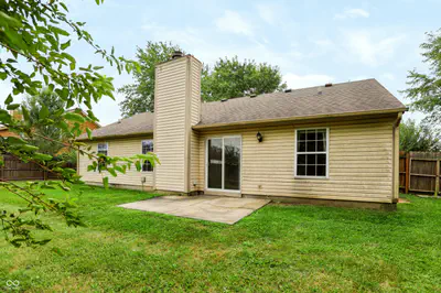 8276 Bayshore Lane, Avon - 30