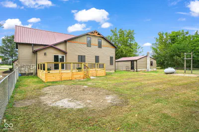 2426 650, Waynetown - 84
