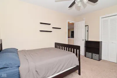 2372 Shadowbrook Drive, Plainfield - 33