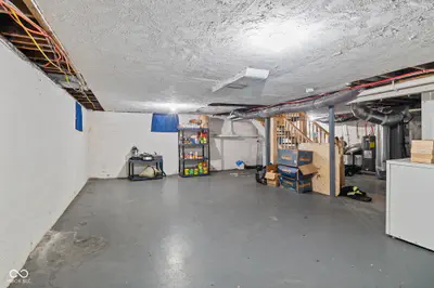6461 Madison Avenue, Indianapolis - 22