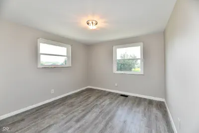 1075 600, Greenfield - 23