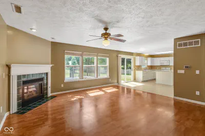 5455 Reston Drive, Plainfield - 2
