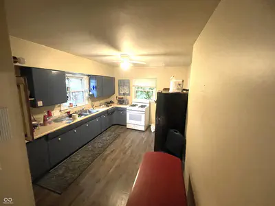 501 Chestnut, Seymour - 15