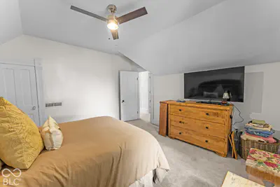 115 Adams Street, Pendleton - 26