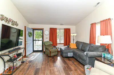 6381 Village Oak Court, Indianapolis - 8