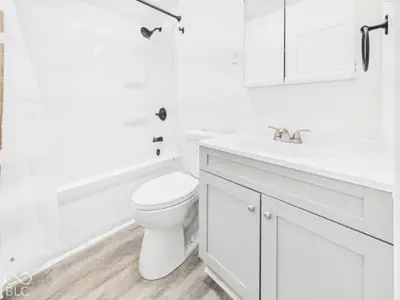 240 37th Street, Anderson - 20
