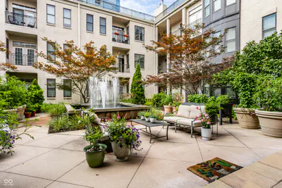 355 Ohio Street, Indianapolis - 35