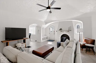 132 W 41st Street, Indianapolis - 10