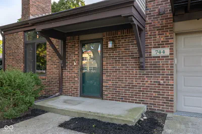 744 New Jersey Street, Indianapolis - 37