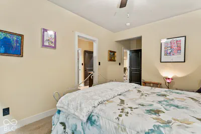 6736 W Stonegate Drive, Zionsville - 40