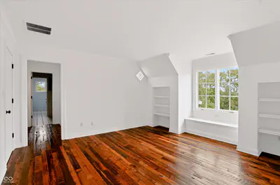 8437 500, Zionsville - 54