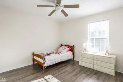 1598 Kingen Drive, Greenfield - 23