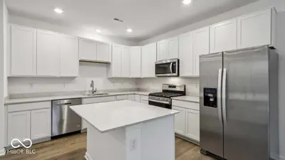 6034 Cascades Drive, Whitestown - 9