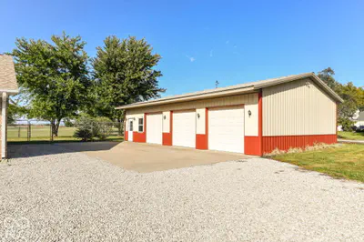 5878 Elizaville Road, Lebanon - 14