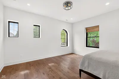 3159 Pennsylvania Street, Indianapolis - 35