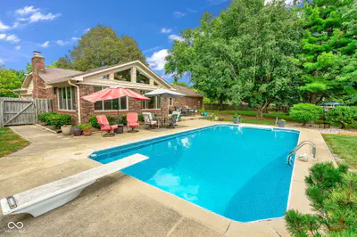 1221 Normandie Court, Avon - 32
