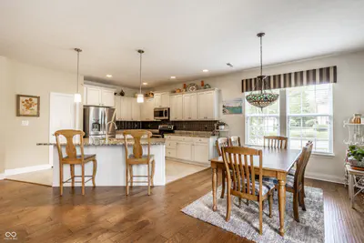 7658 Winding Lake Drive S, Noblesville - 6
