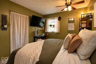 1021 Eastlawn Drive, Whiteland - 14