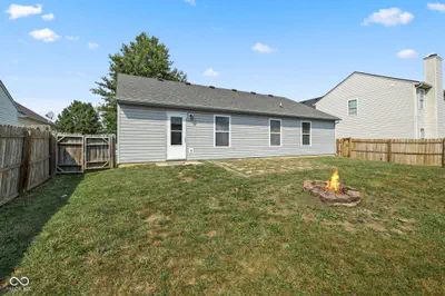9925 Cedarstone Lane, Avon - 17