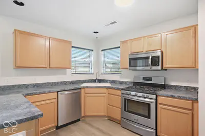 7622 Sergi Canyon Drive, Indianapolis - 11