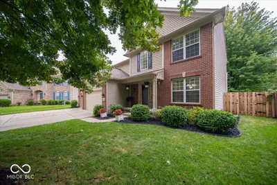 11979 Sellerton Drive, Fishers - 3