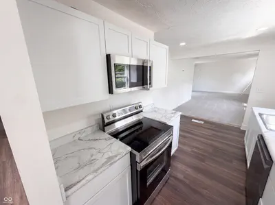 1453 E Lynn Drive, Indianapolis - 12