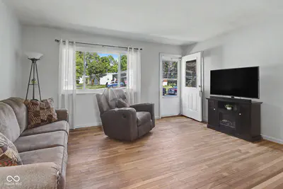 1913 Hawthorne Drive, Plainfield - 4