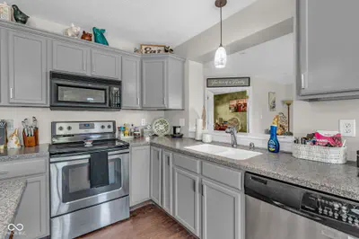 2905 Shadow Lake Drive, Indianapolis - 25