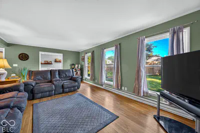 1602 Crescent Drive, Columbus - 16