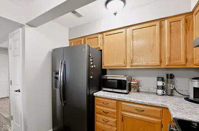 8158 Shorewalk Drive, Indianapolis - 23