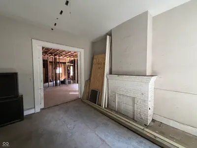 604 S Center Street, Terre Haute - 21