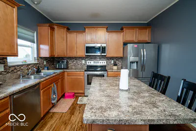 834 Blue Ash Trail, Greenwood - 5