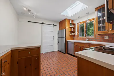 1610 Southview Drive, Indianapolis - 12