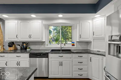 10704 Sand Key Circle, Indianapolis - 23