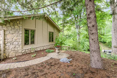 7592 Poplar Point Drive, Trafalgar - 4