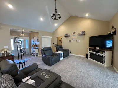 1485 Monroe Way, Rushville - 11