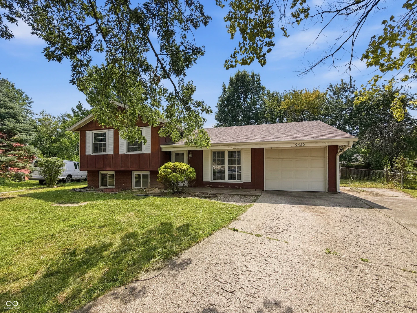 9520 Burrwood Court, Indianapolis