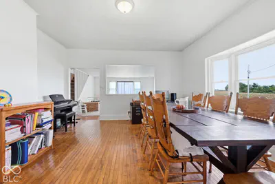 9483 950, Waldron - 16
