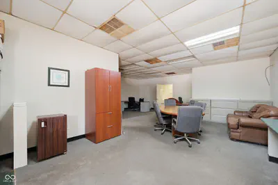 9725 E 46th Street, Indianapolis - 38
