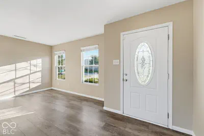 11398 N Meadowbend Way, Monrovia - 2
