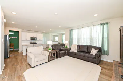 657 Pearson Pass, Avon - 10