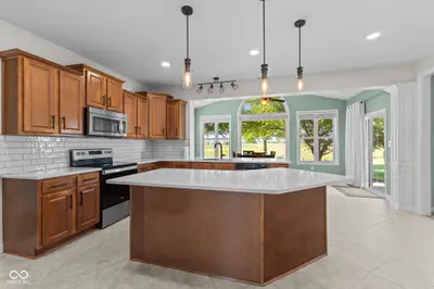 4637 Shadow Ridge Boulevard, Greenwood - 13