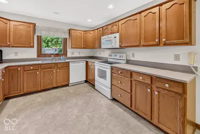 670 Brook Drive, Greenwood - 25