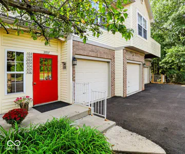 3707 Barrington Drive, Bloomington